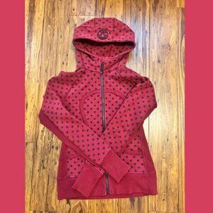 Lululemon Scuba Hoodie size 6 - maroon and purple/dark blue polka dot